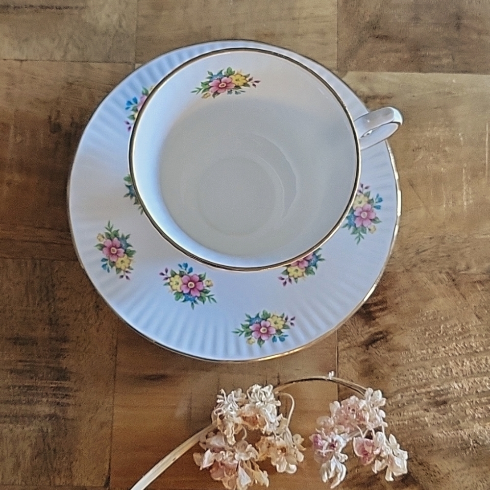 Teacup set - Picture 3 of 8